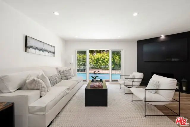 16141 Dickens Street, Encino, CA 91436 - #1