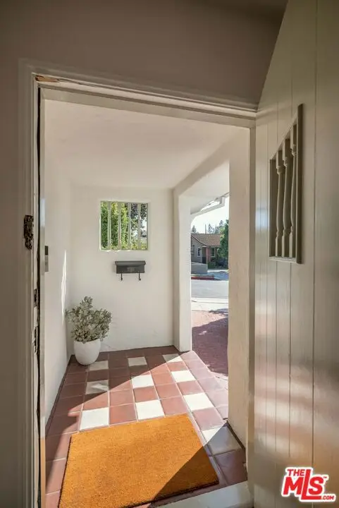 1917 Eden Avenue, Glendale, CA 91206 - #3