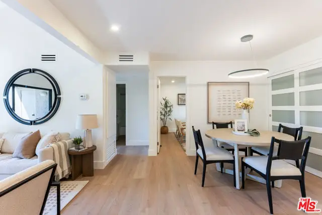 5800 Owensmouth Avenue #76, Woodland Hills, CA 91367 - #3