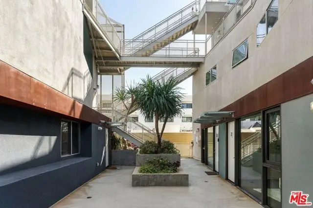 751 N Fairfax Avenue #2, Los Angeles, CA 90046 - #3