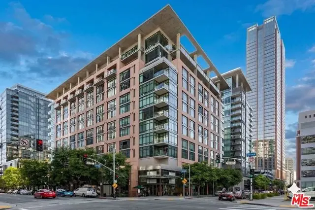 1111 S Grand Avenue #1005, Los Angeles, CA 90015 - #2