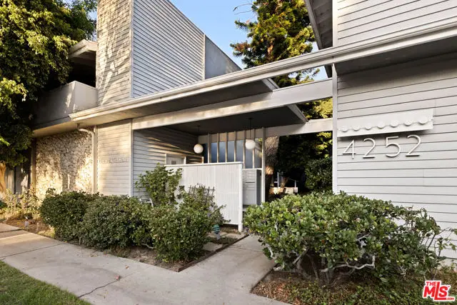 4252 Fair Avenue #10, North Hollywood, CA 91602 - #2