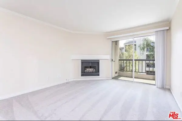5530 Owensmouth Avenue #219, Woodland Hills (los Angeles), CA 91367