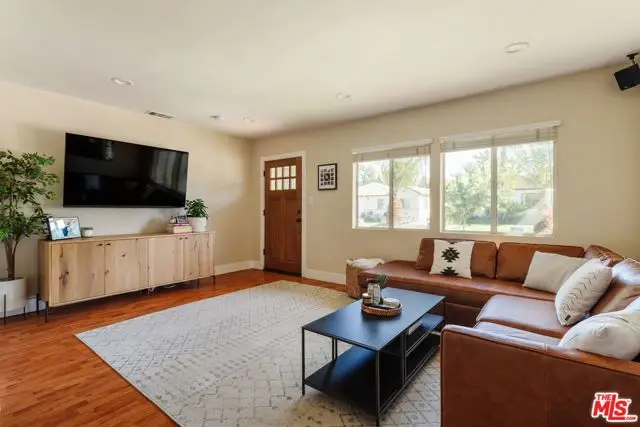 17623 Bromley Street, Encino, CA 91316 - #2