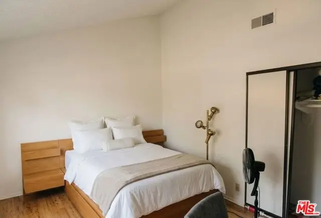 7115 Etiwanda Avenue #18, Reseda, CA 91335 - #2