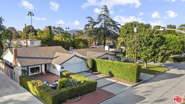 11139 Hortense Street, North Hollywood, CA 91602 - #2