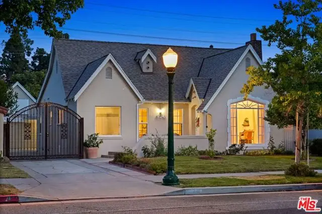 924 E Glenoaks Boulevard, Glendale, CA 91207 - #1