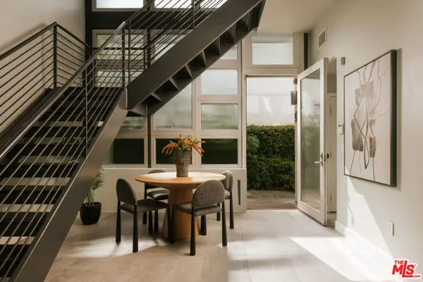 1524 11th Street #E, Santa Monica, CA 90401
