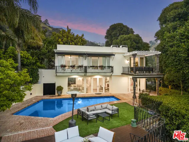 8828 Thrasher Avenue, Los Angeles, CA 90069 - #3