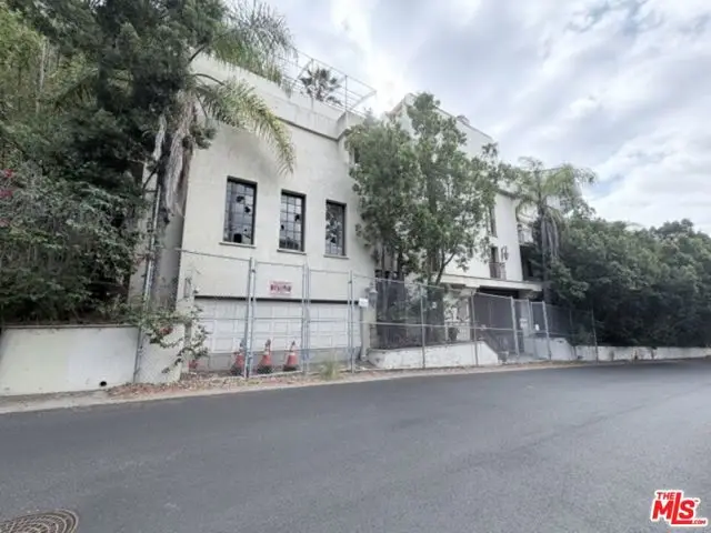 1754 Sunset Plaza Drive, Los Angeles, CA 90069 - #3
