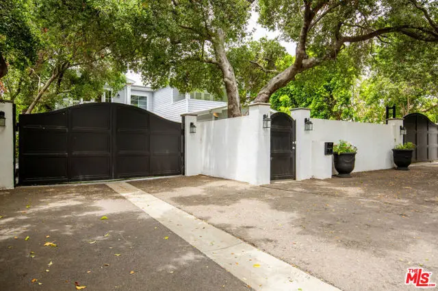 17524 Jayden Lane, Encino, CA 91316 - #2