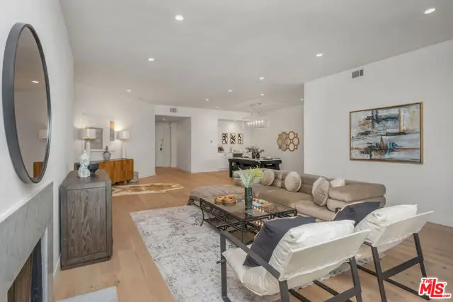 11628 Montana Avenue #201, Los Angeles, CA 90049 - #2