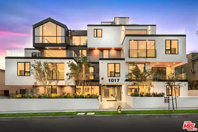 1017 N Croft Avenue #105, Los Angeles, CA 90069 - #2