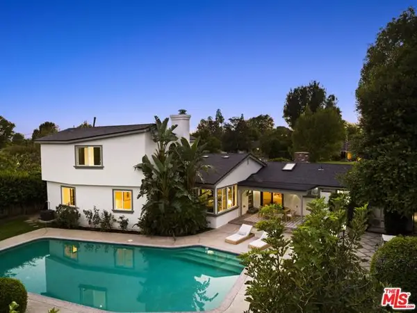 9356 Lasaine Avenue, Northridge (los Angeles), CA 91325