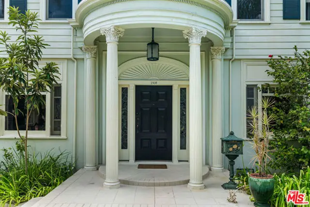 1939 N Hobart Boulevard, Los Angeles, CA 90027 - #2