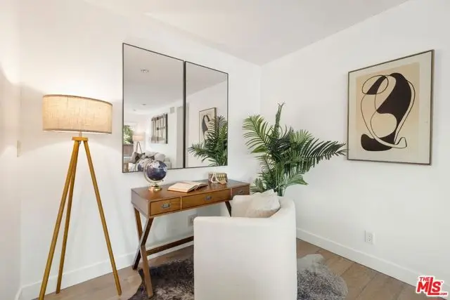 1121 N Olive Drive #102, West Hollywood, CA 90069 - #3