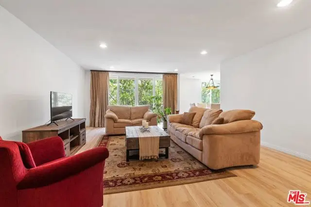 7309 Franklin Avenue #205, Los Angeles, CA 90046 - #2