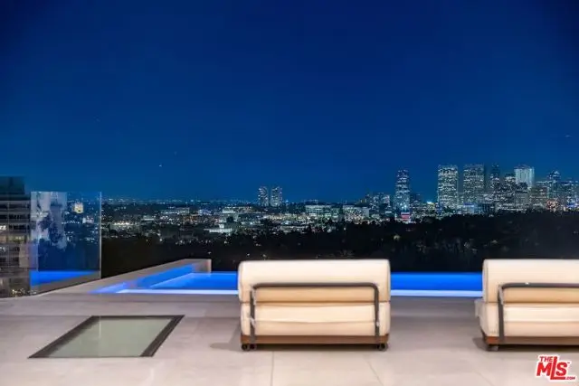 9056 St Ives Drive, Los Angeles, CA 90069 - #2
