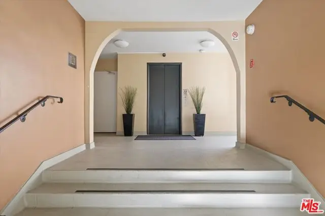 1410 S Bentley Avenue #304, Los Angeles, CA 90025 - #2