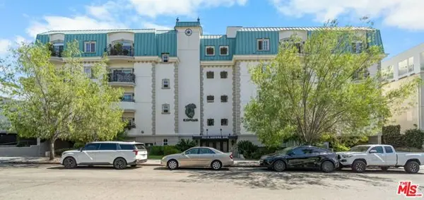 722 S Oxford Avenue #403, Los Angeles, CA 90005