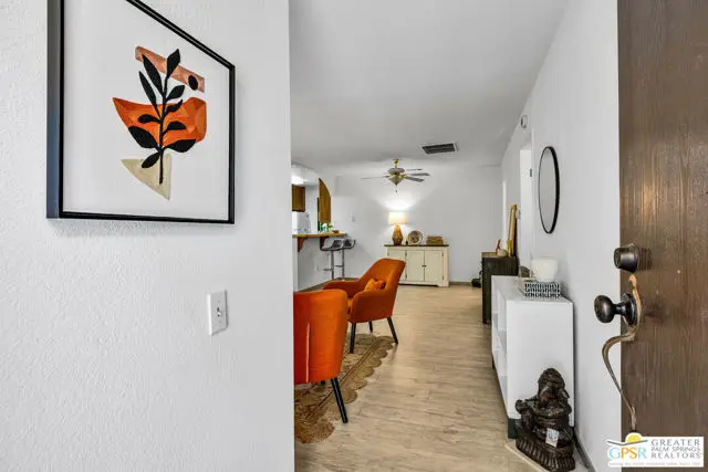 675 N Los Felices Circle #J119, Palm Springs, CA 92262 - #3
