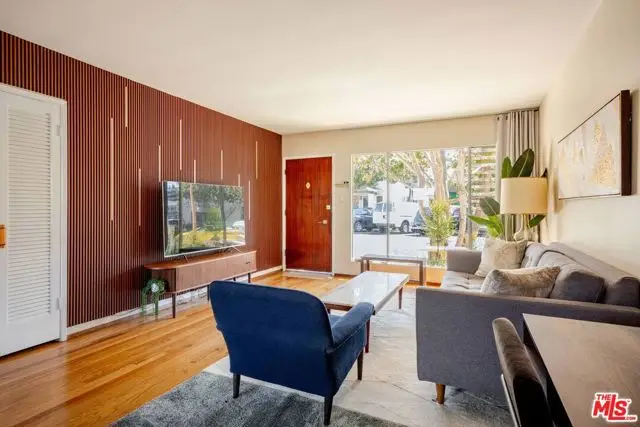 1633 E 1st Street #4, Long Beach, CA 90802 - #3