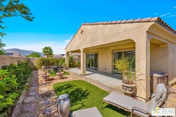 27 Pinot Noir, Rancho Mirage, CA 92270