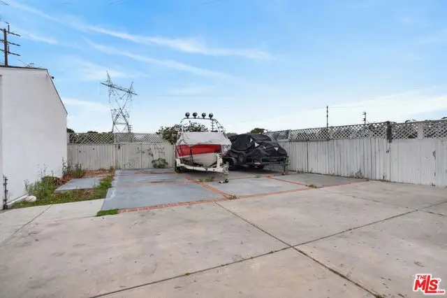 6427 Klump Avenue, North Hollywood, CA 91606 - #3