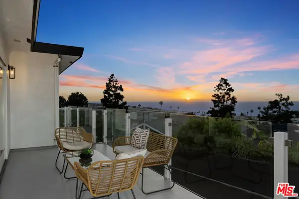 241 Calle Mayor, Redondo Beach, CA 90277