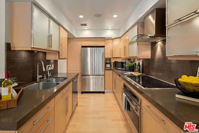 1221 N Kings Road #307, West Hollywood, CA 90069 - #1