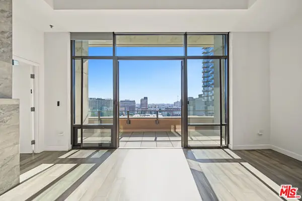 1111 S Grand Avenue #PH6, Los Angeles, CA 90015