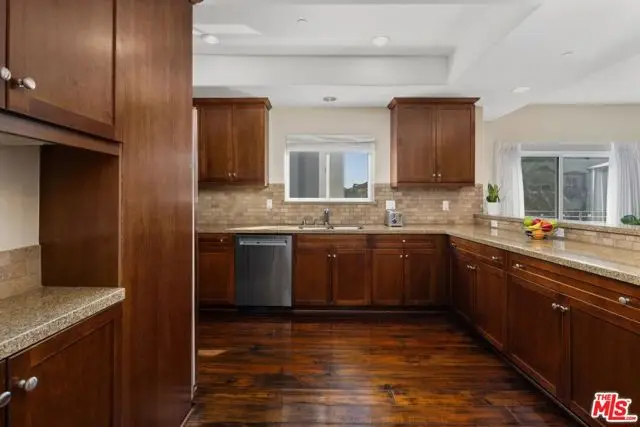 7249 Franklin Avenue #401, Los Angeles, CA 90046 - #3