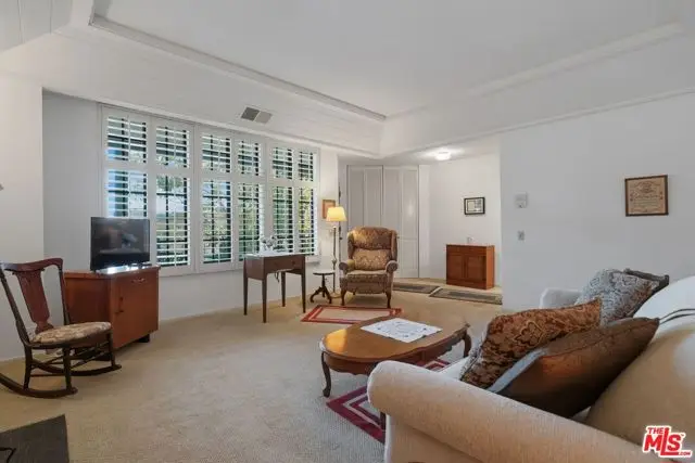 10866 Rose Avenue #203, Los Angeles, CA 90034 - #2