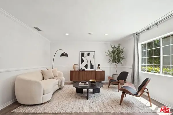7048 Zelzah Avenue, Los Angeles, CA 91335