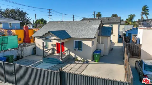 1375 W 37th Drive, Los Angeles, CA 90007 - #2