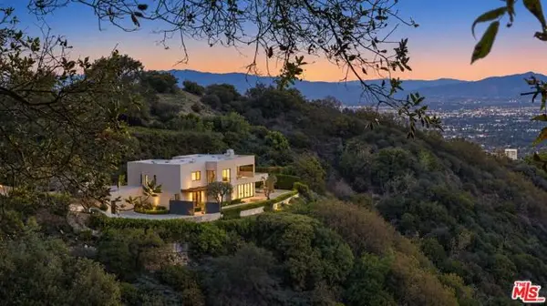 13449 Mulholland Drive, Beverly Hills, CA 90210