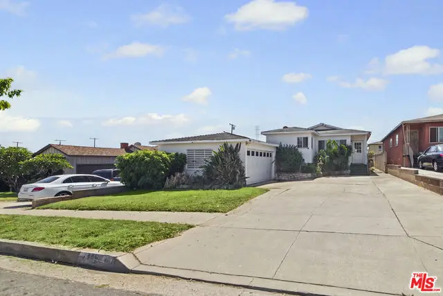 1328 W 122nd Street, Los Angeles, CA 90044 - #3