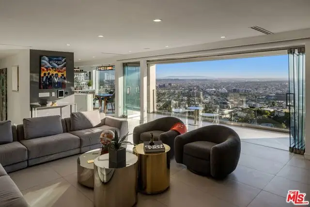 8620 Hillside Avenue, West Hollywood, CA 90069 - #3