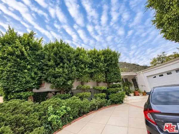 2043 San Ysidro Drive, Beverly Hills, CA 90210