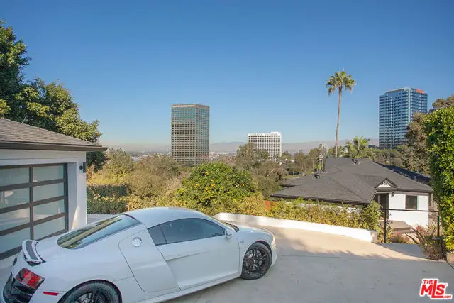3751 Multiview Drive, Los Angeles, CA 90068 - #3