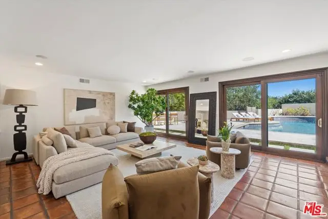 9830 Beeson Drive, Los Angeles, CA 90210 - #2