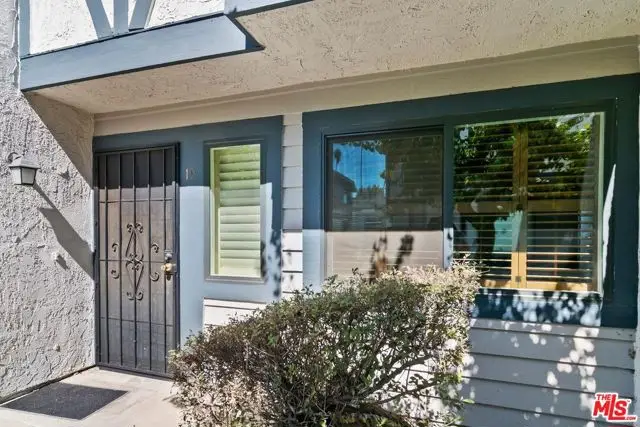 19221 Sherman Way #19, Reseda, CA 91335 - #3
