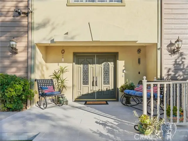 99 W Grandview Avenue, Sierra Madre, CA 91024 - Image #3