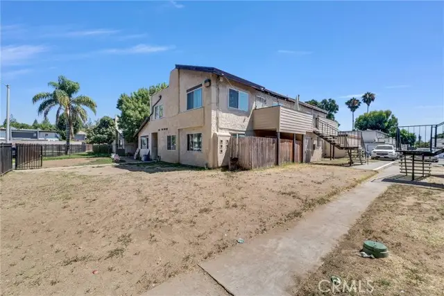 1073 N Vista Avenue, Rialto, CA 92376 - Image #2