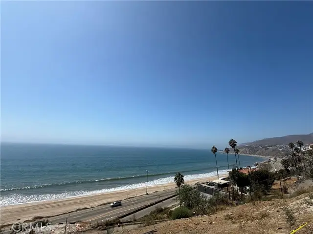 17630 Posetano Road, Pacific Palisades, CA 90272 - Image #1