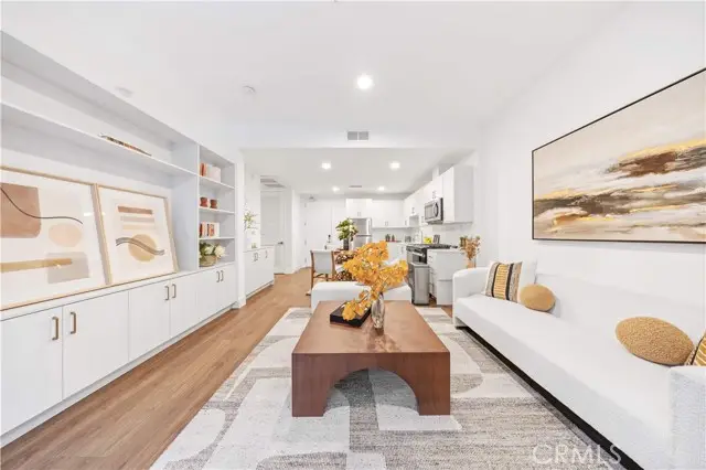 709 E Walnut Street #222, Pasadena, CA 91101 - Image #2