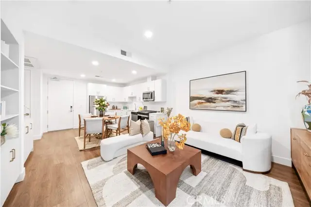 709 E Walnut Street #222, Pasadena, CA 91101 - Image #3