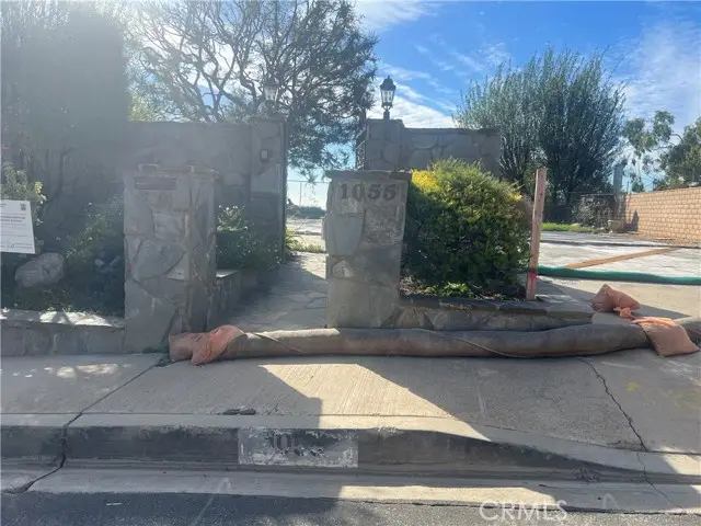 1055 Las Pulgas, Pacific Palisades, CA 90272 - Image #1