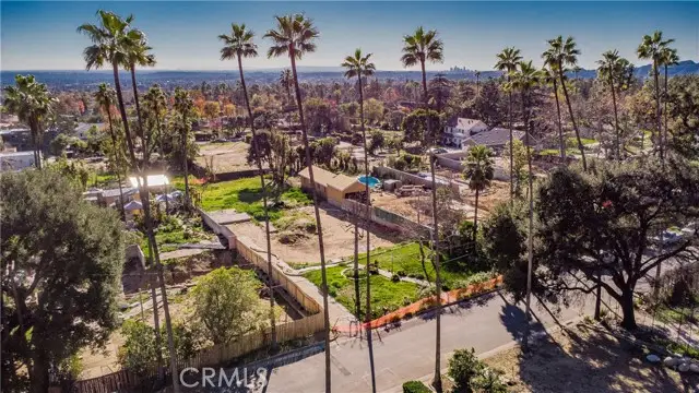 1678 Braeburn Road, Altadena, CA 91001 - Image #2