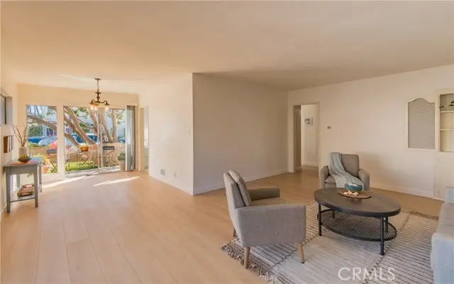 1633 E 1st Street #1, Long Beach, CA 90802 - #3